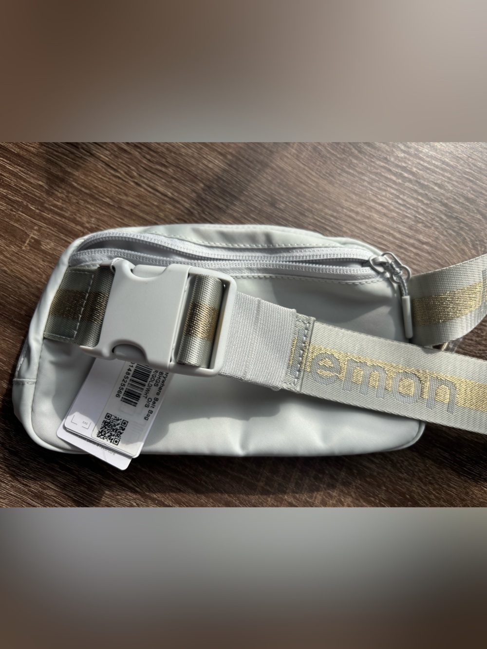 NWT Lululemon Everywhere Belt Bag - Picture 3 of 7